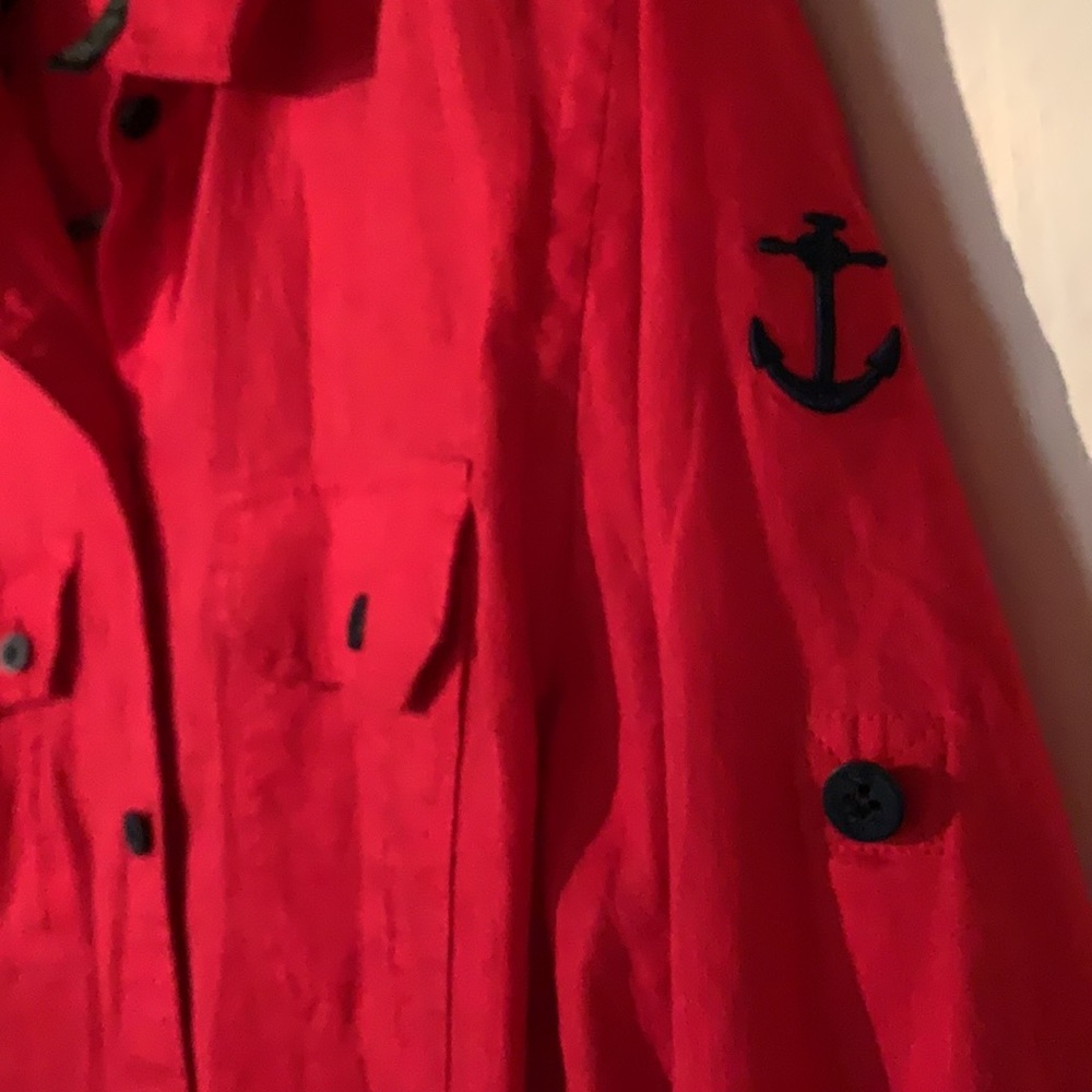 Button up - Picture 3 of 6